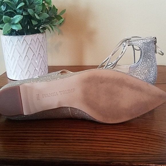 Ivanka Trump Gold And Silver Lace Up Flats, Size 7.5 - Picture 5 of 5